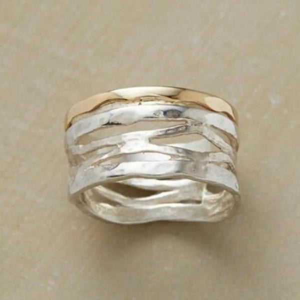 Vintage Ring durchbrochen in Gold und Silber