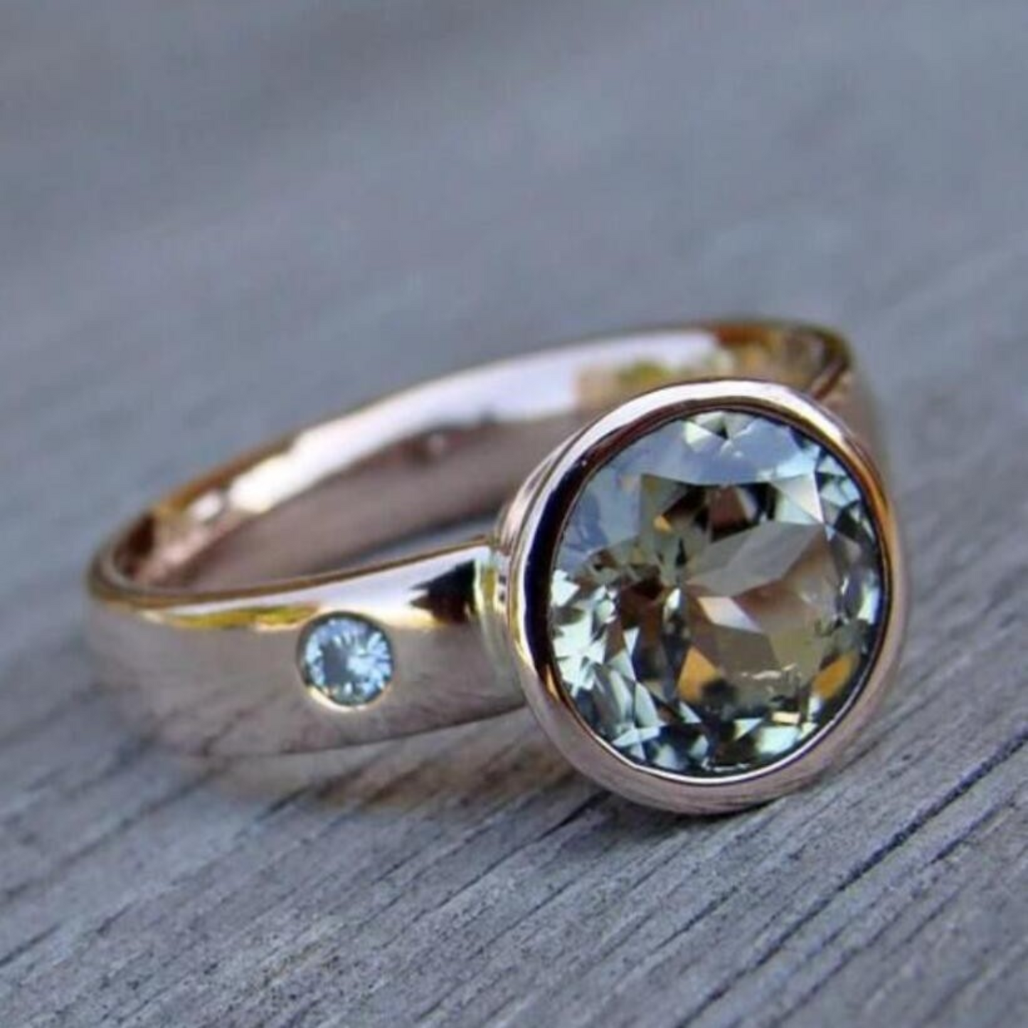 Geschmiedeter Vintage Ring mit feinem Zirkonia