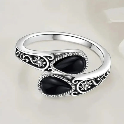 Eleganter Ring mit Mondstein Blüte