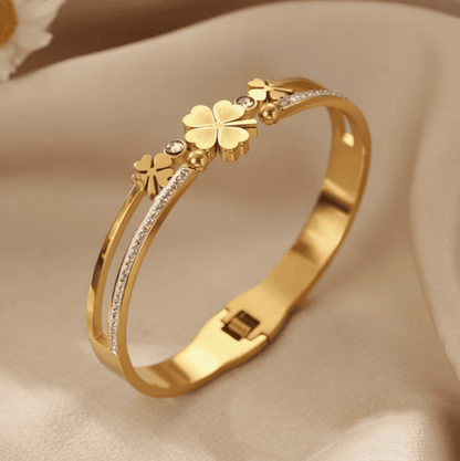 Eleganter Armreif Blüte der Anmut