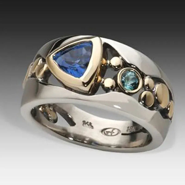 Eleganter Vintage Ring mit blauem Kristall