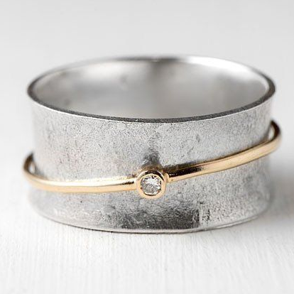 Eleganter Ring in Gold und Silber